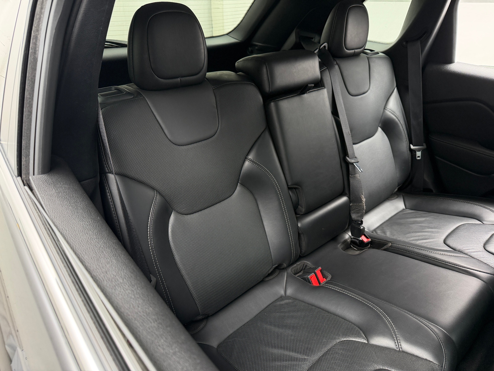 Thumbnail: 2020 Jeep Cherokee - 5