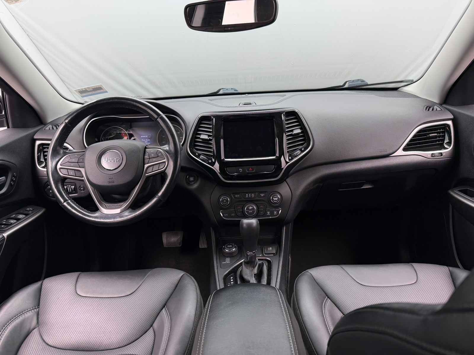 Thumbnail: 2020 Jeep Cherokee - 2