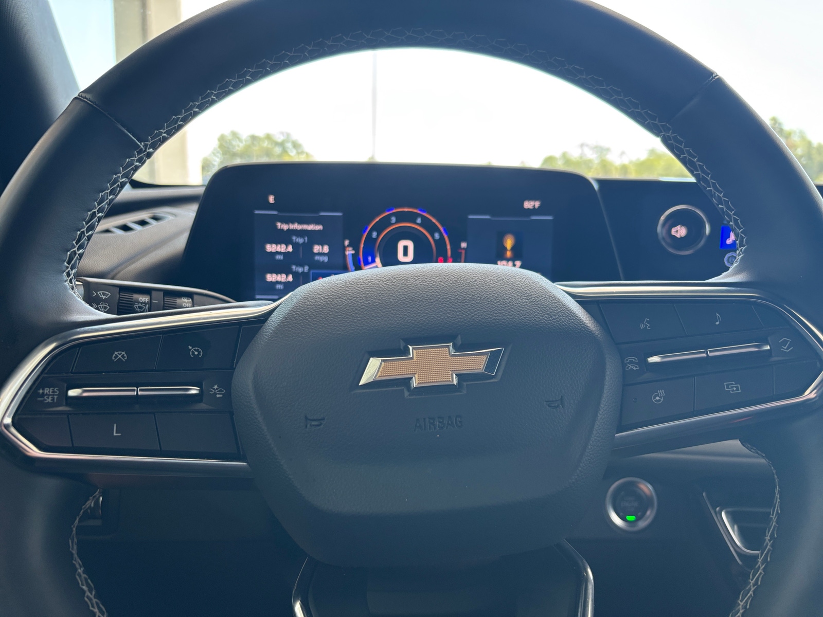 Thumbnail: 2025 Chevrolet Traverse - 5