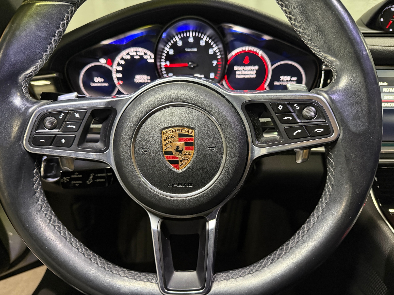 Thumbnail: 2018 Porsche Panamera - 4