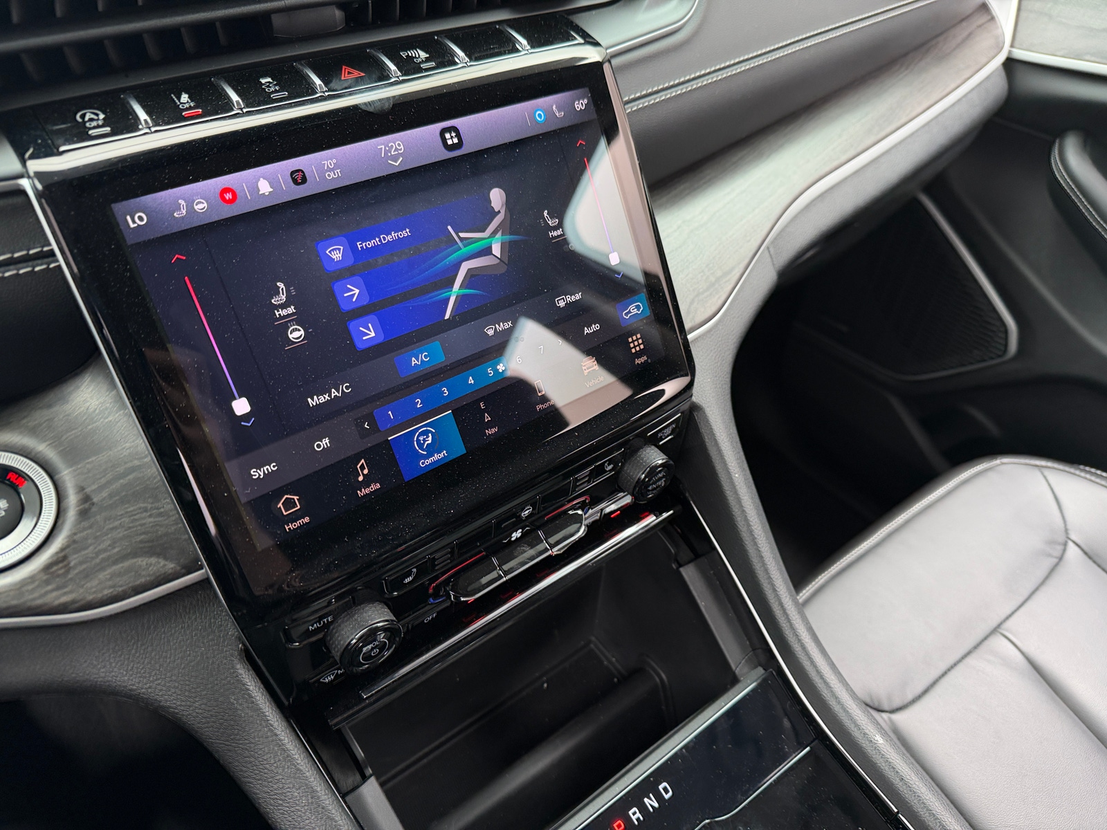 Thumbnail: 2023 Jeep Grand Cherokee - 3