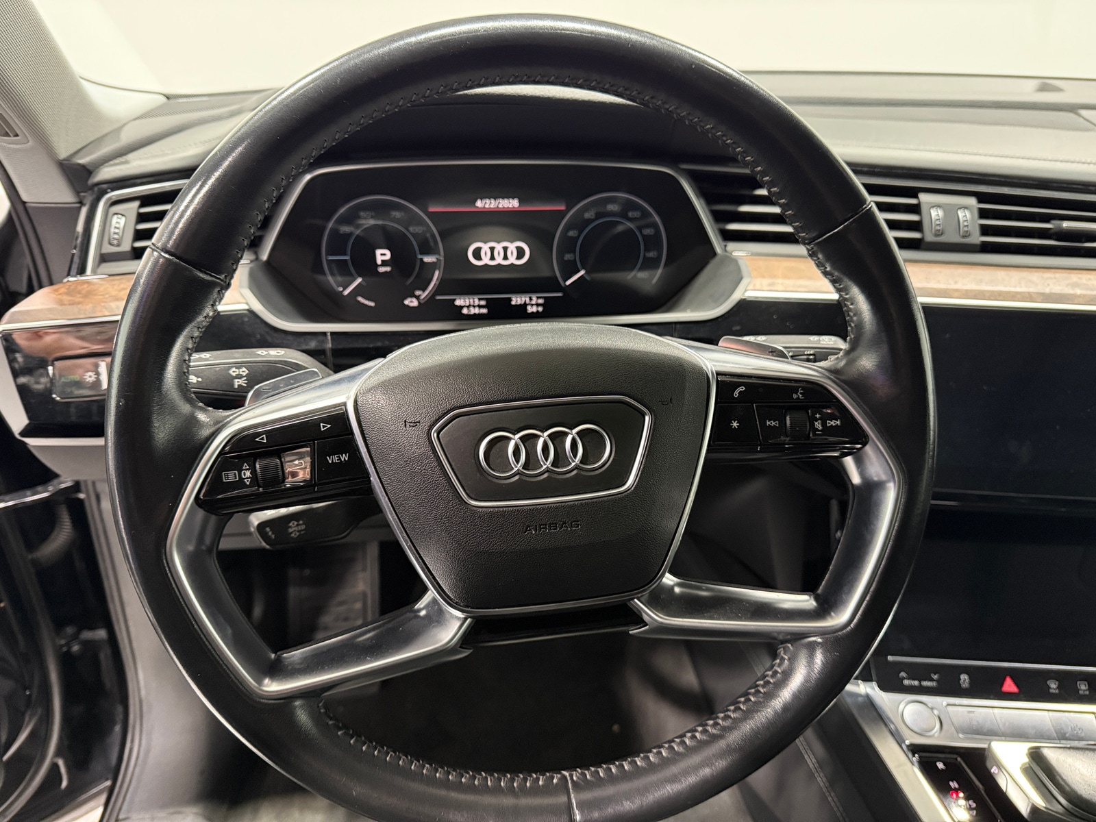 Thumbnail: 2019 Audi e-tron - 4