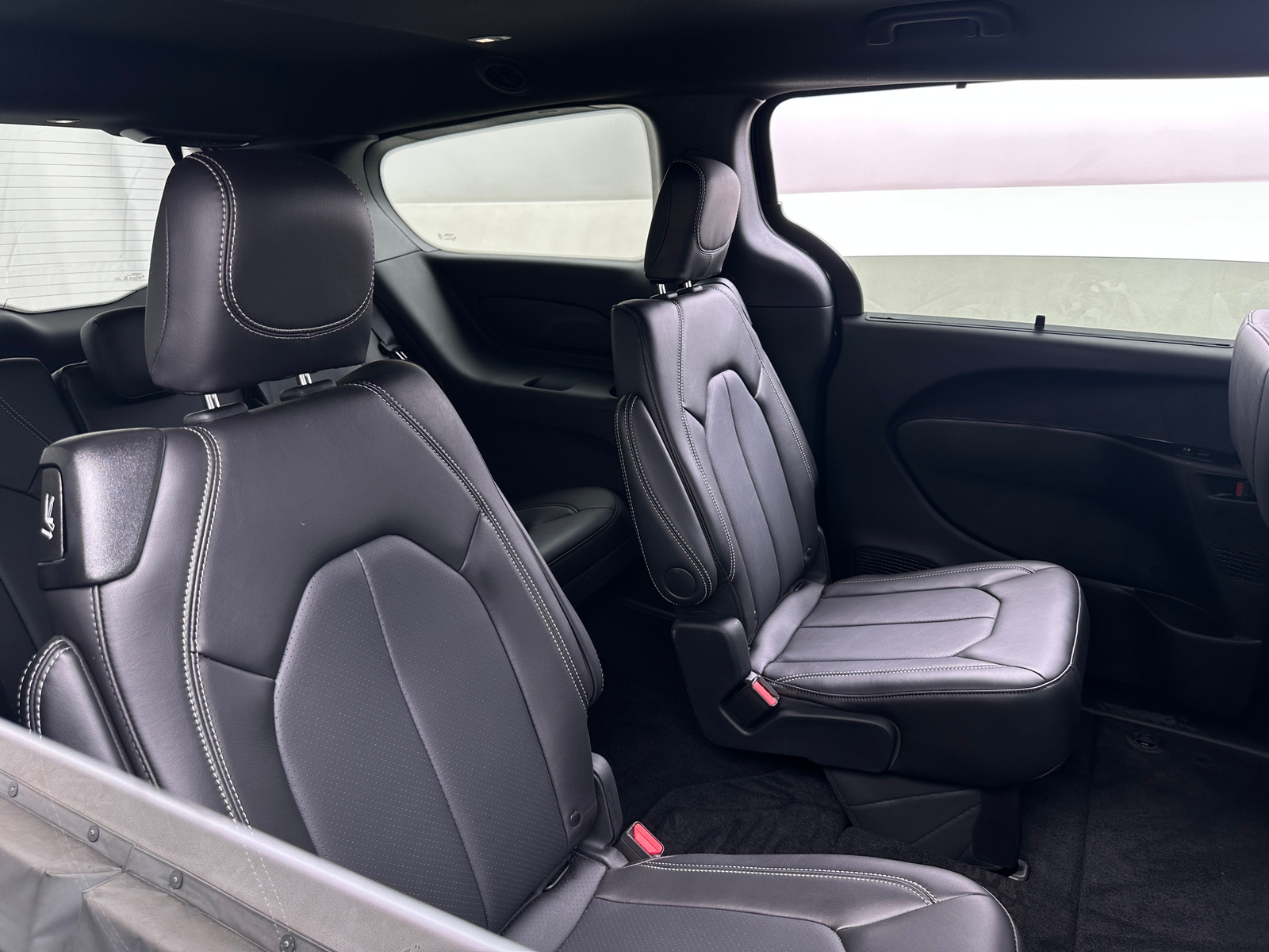 Thumbnail: 2025 Chrysler Pacifica - 5