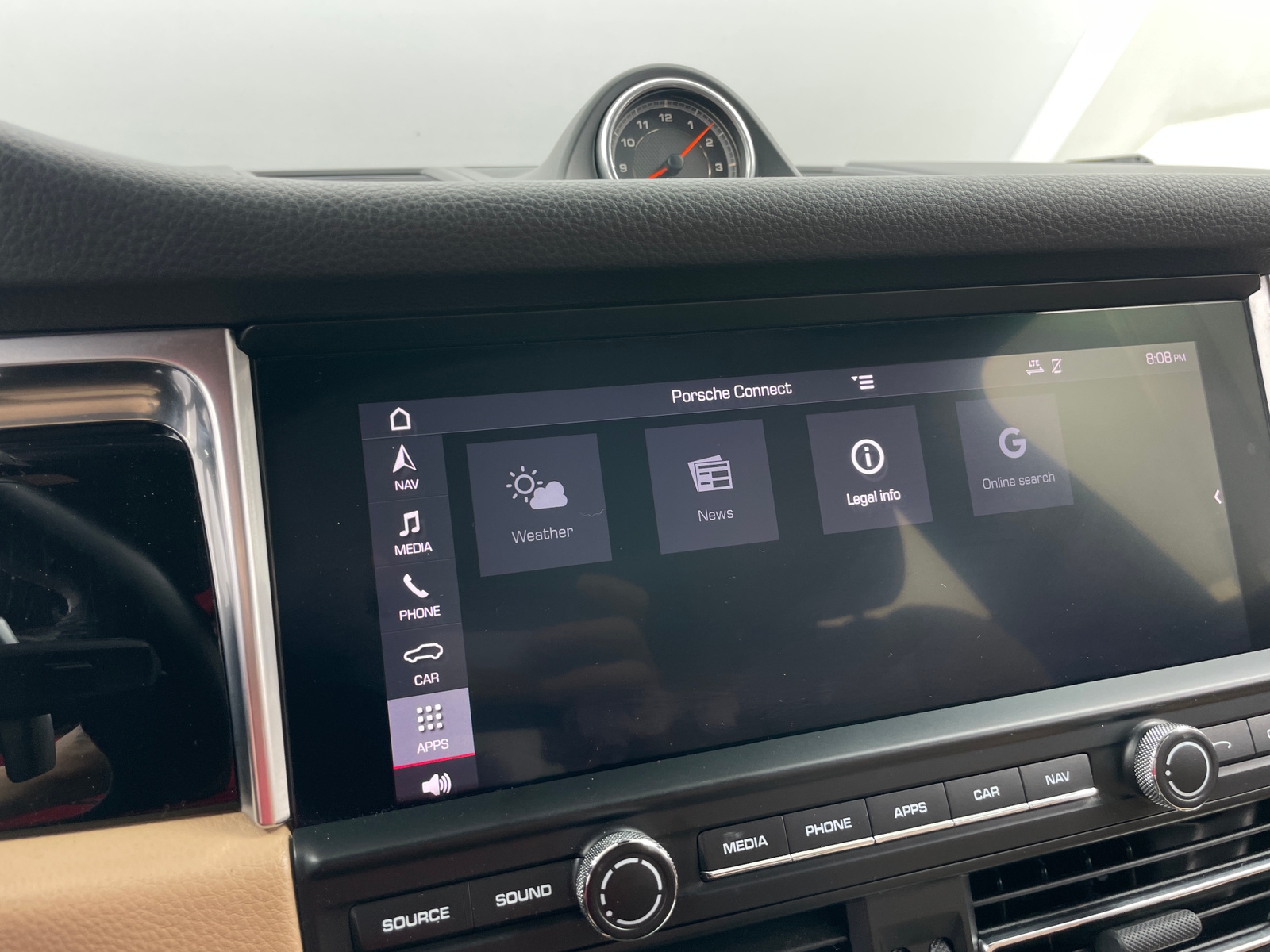 Thumbnail: 2019 Porsche Macan - 4