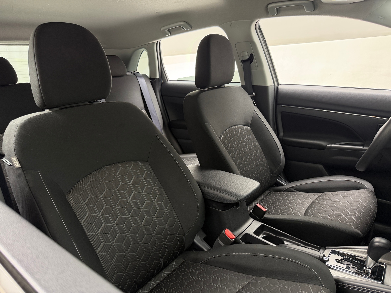 Thumbnail: 2025 Mitsubishi Outlander Sport - 2