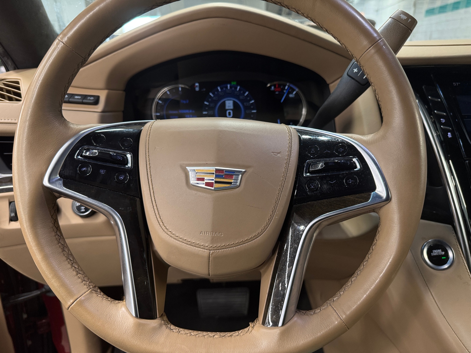 Thumbnail: 2018 Cadillac Escalade - 4