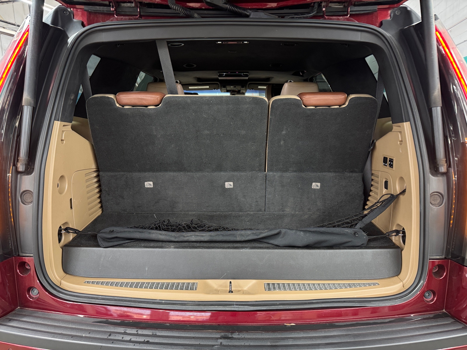 Thumbnail: 2018 Cadillac Escalade - 6