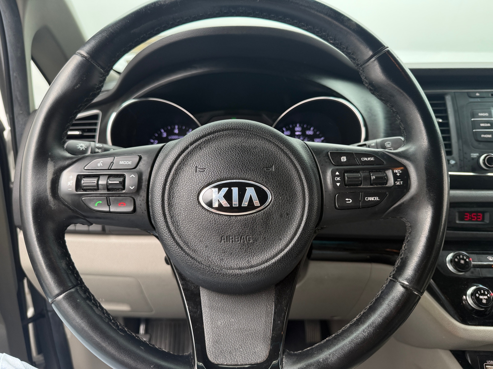 Thumbnail: 2016 Kia Sedona - 5