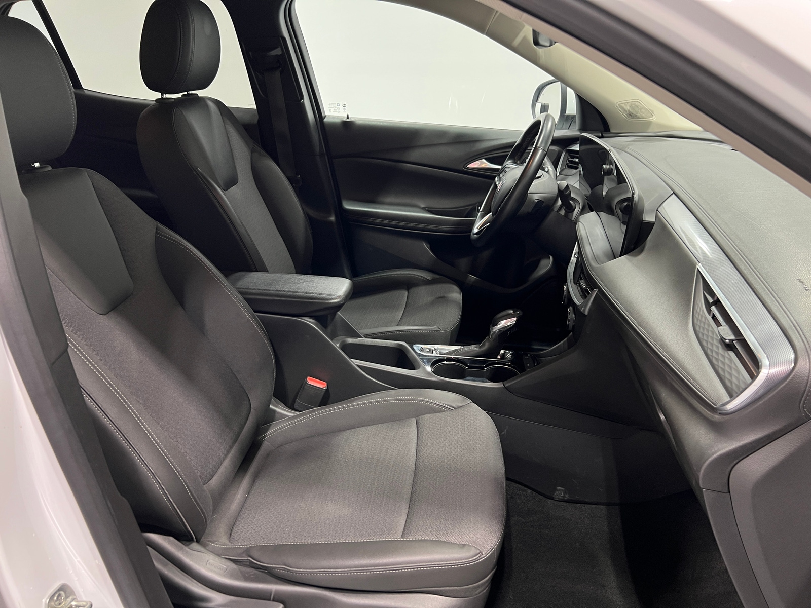 Thumbnail: 2024 Buick Encore GX - 2
