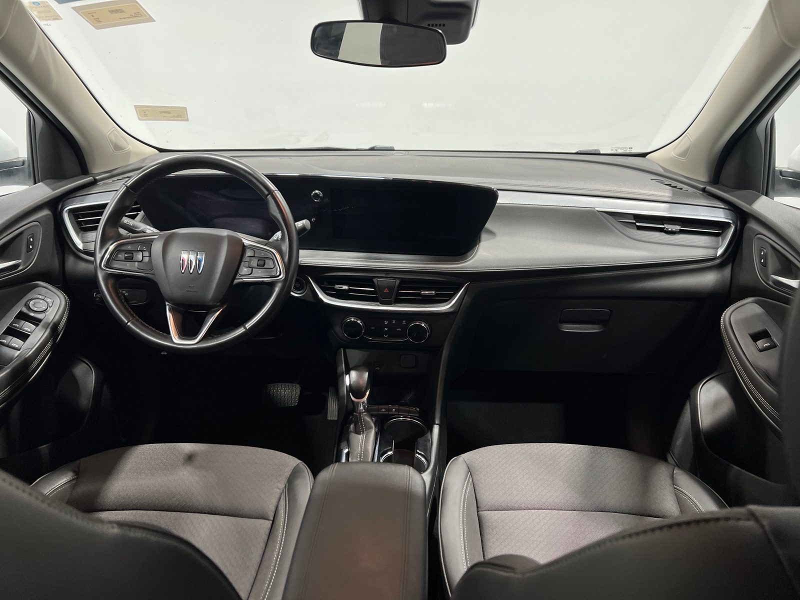 Thumbnail: 2024 Buick Encore GX - 3