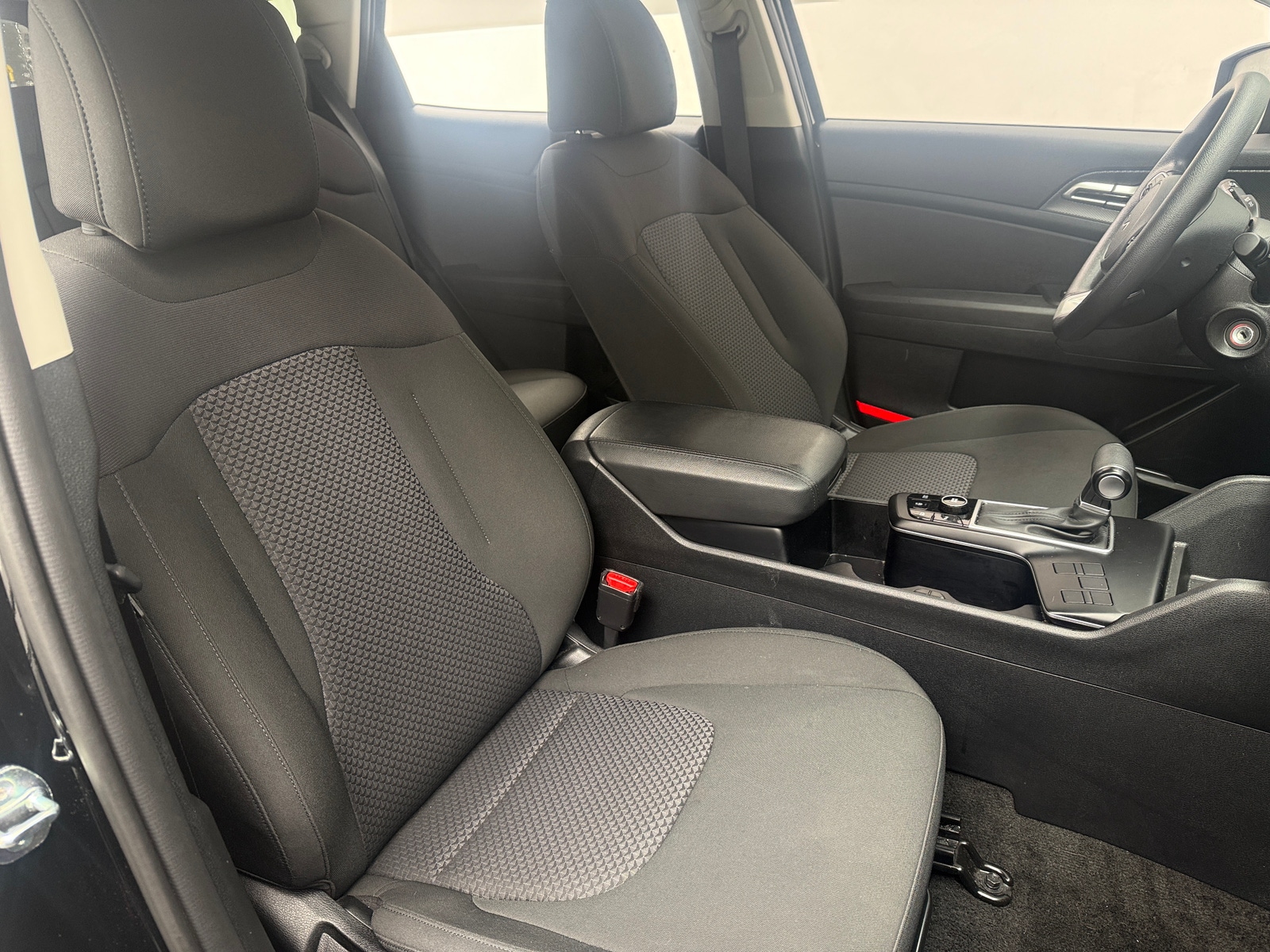 Thumbnail: 2025 Kia Sportage - 2