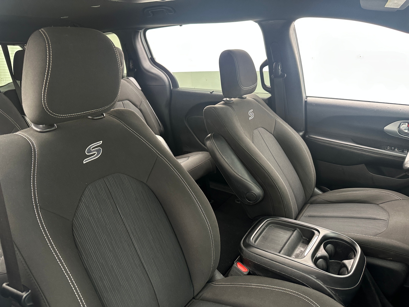 Thumbnail: 2020 Chrysler Pacifica - 2