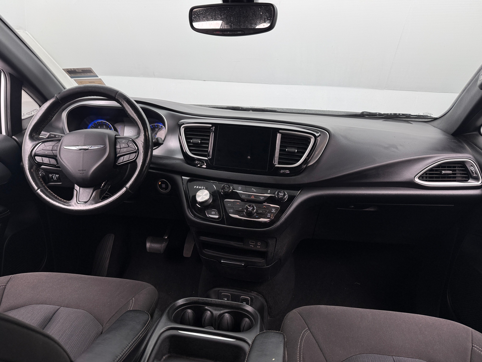 Thumbnail: 2020 Chrysler Pacifica - 3