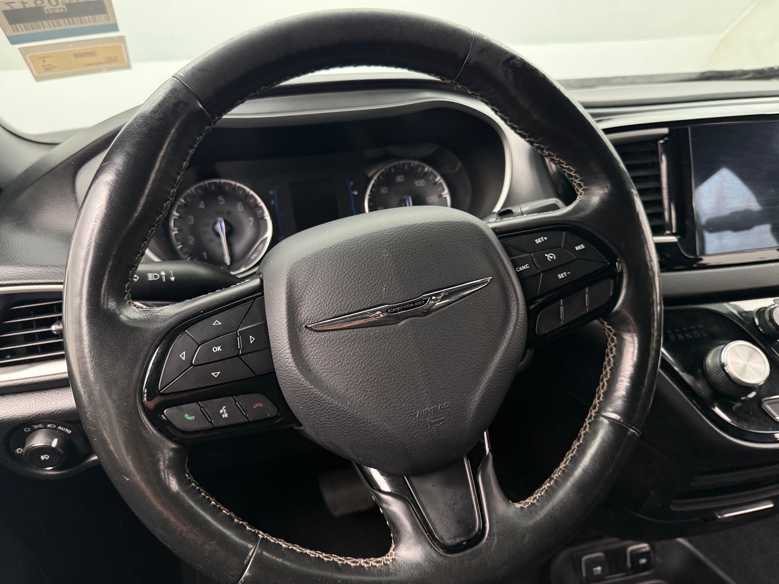 Thumbnail: 2020 Chrysler Pacifica - 5