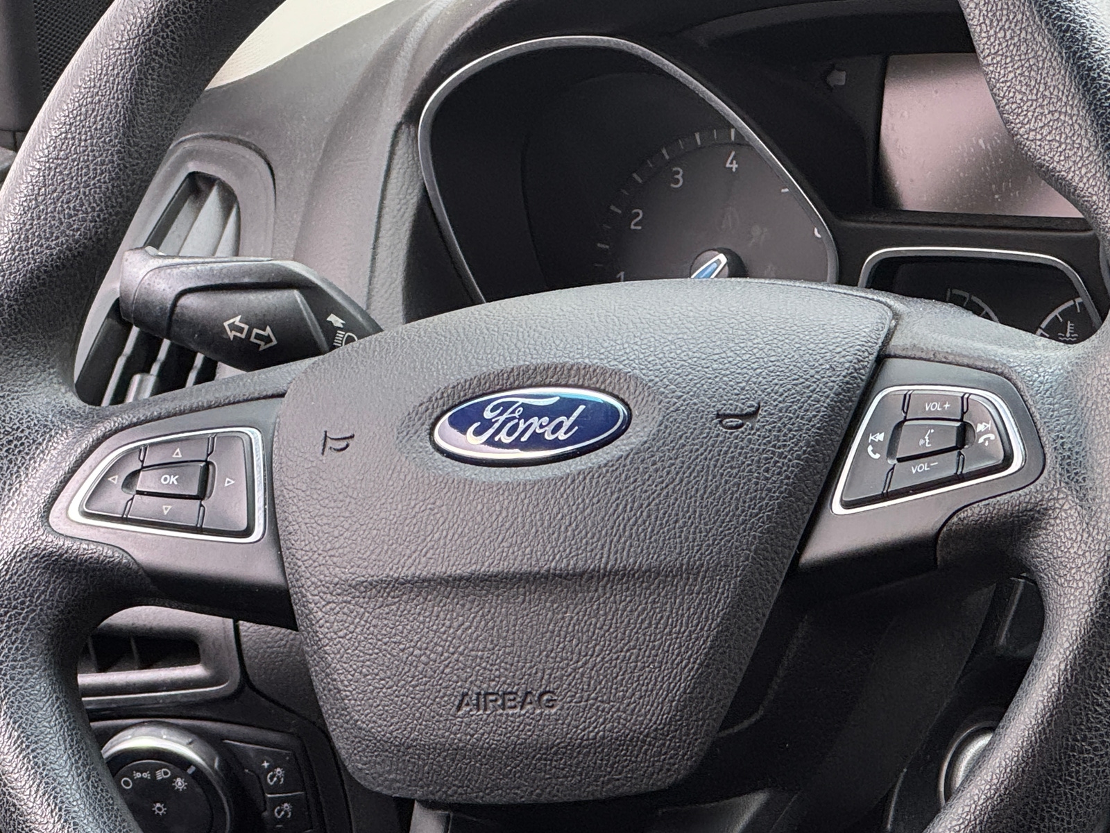 Thumbnail: 2017 Ford Focus - 5
