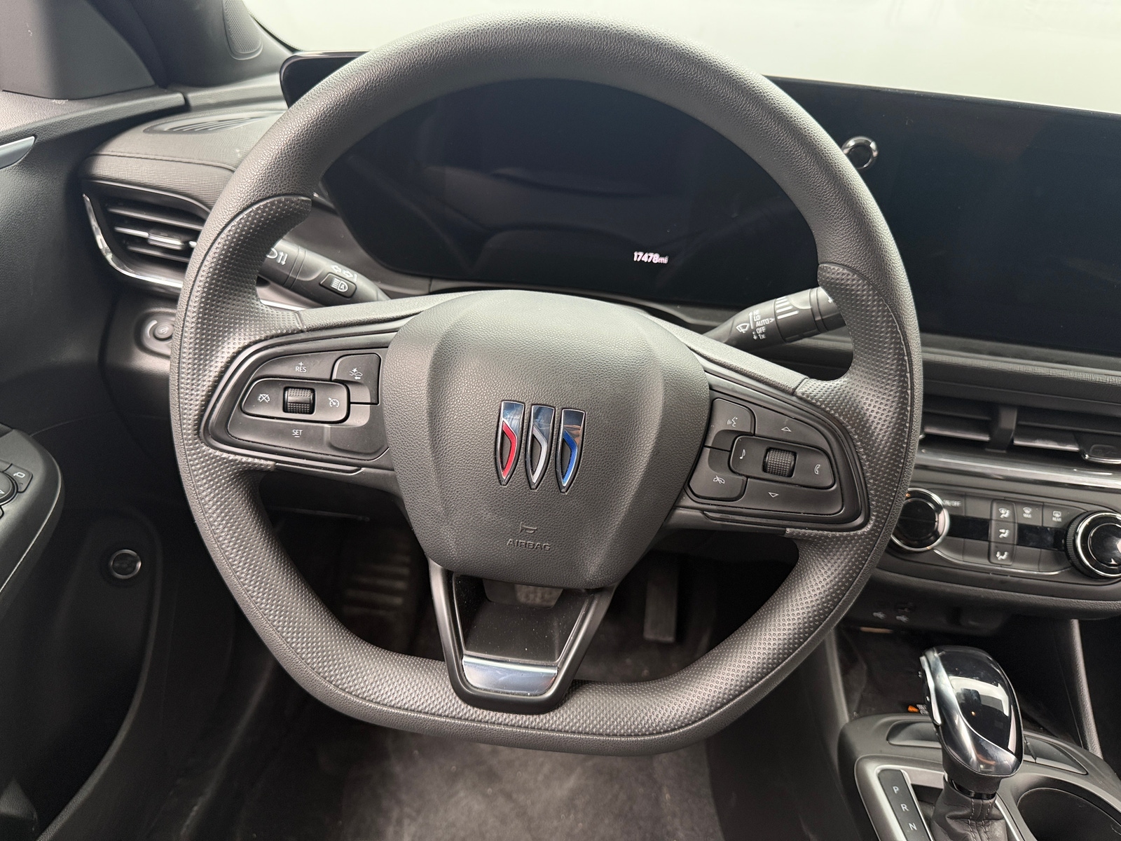 Thumbnail: 2024 Buick Envista - 4