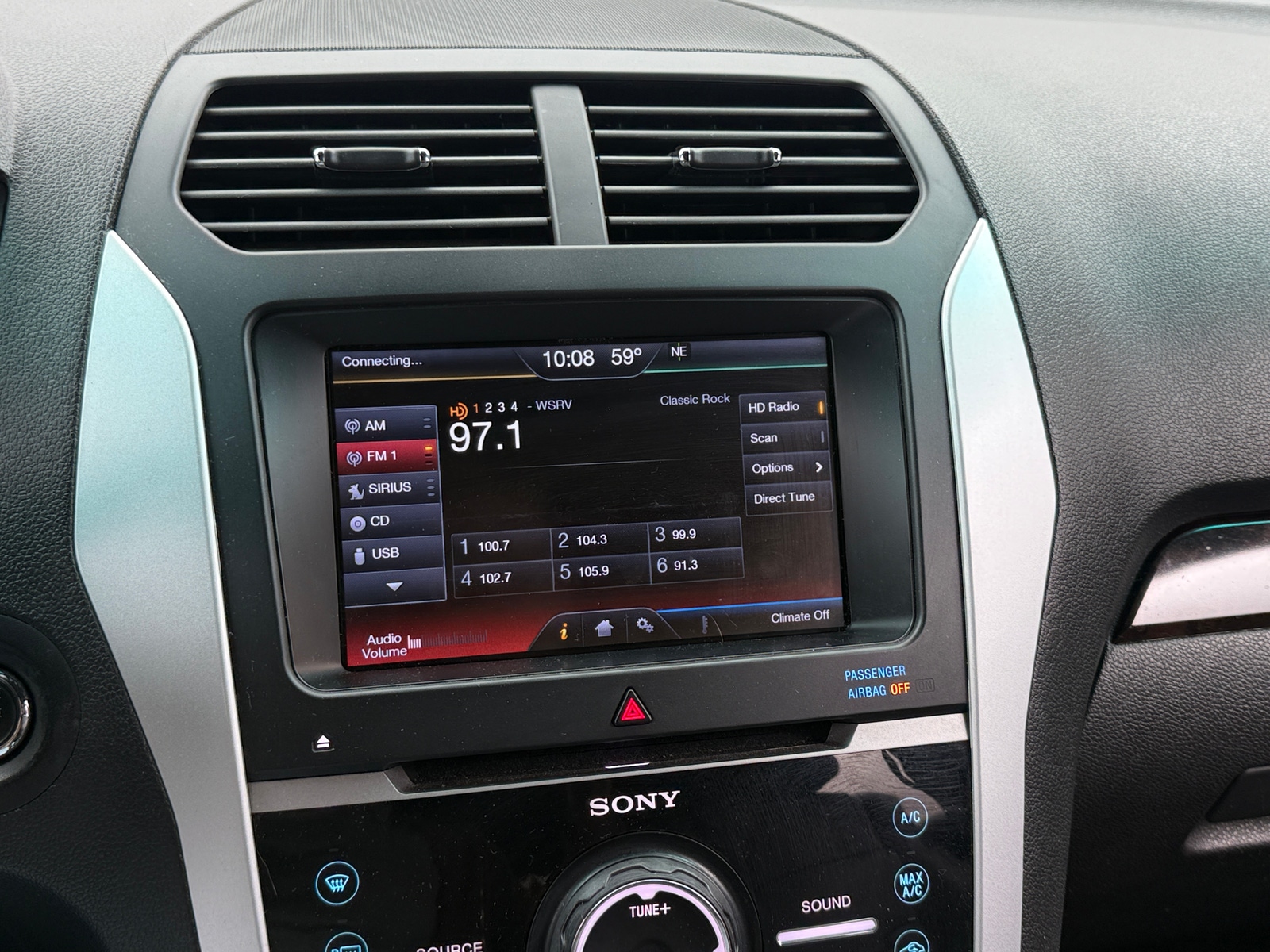 Thumbnail: 2013 Ford Explorer - 3