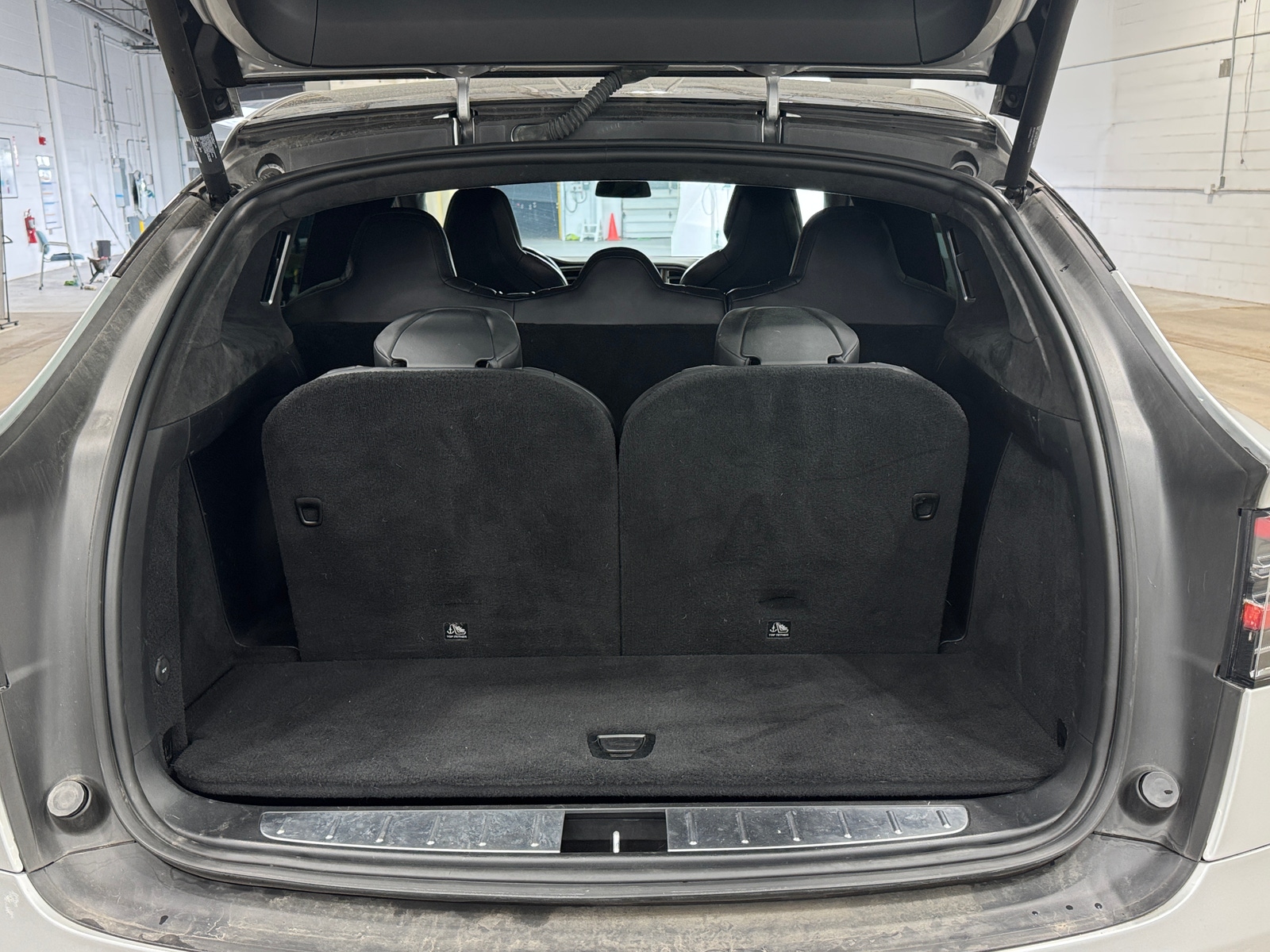 Thumbnail: 2018 Tesla Model X - 6