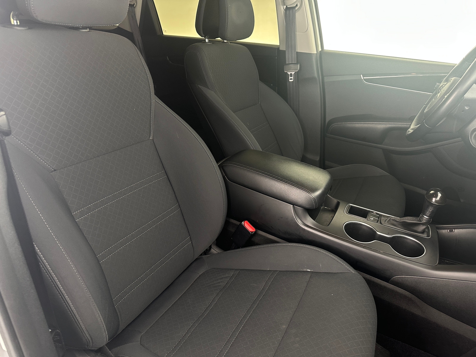 Thumbnail: 2016 Kia Sorento - 2