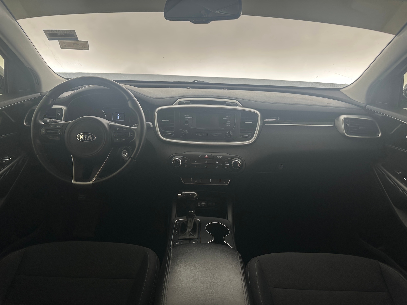 Thumbnail: 2016 Kia Sorento - 3