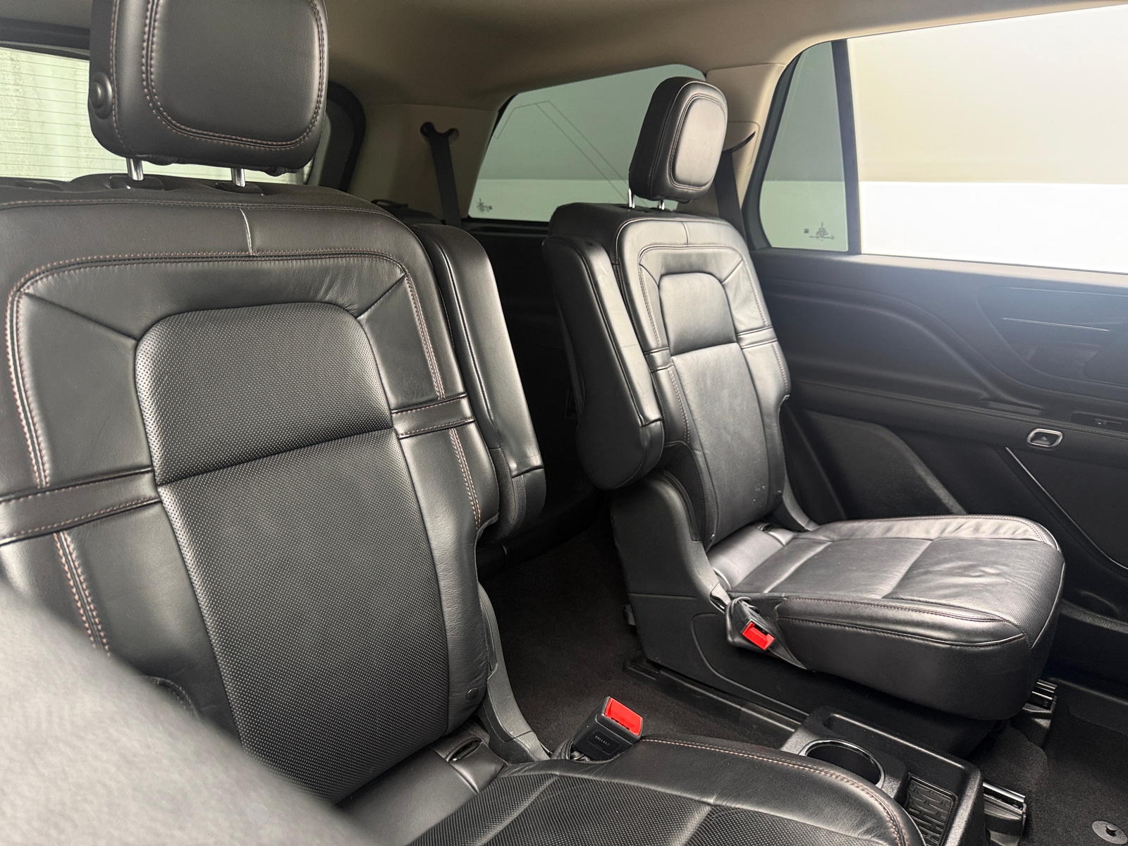 Thumbnail: 2020 Lincoln Aviator - 5