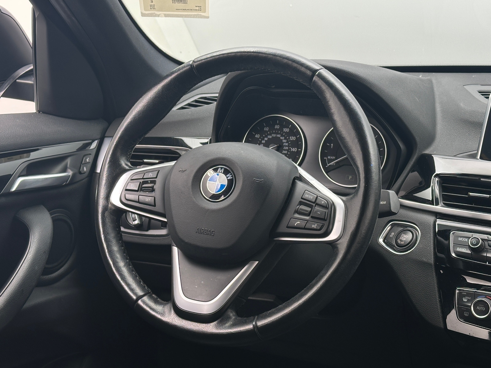 Thumbnail: 2018 BMW X1 - 4