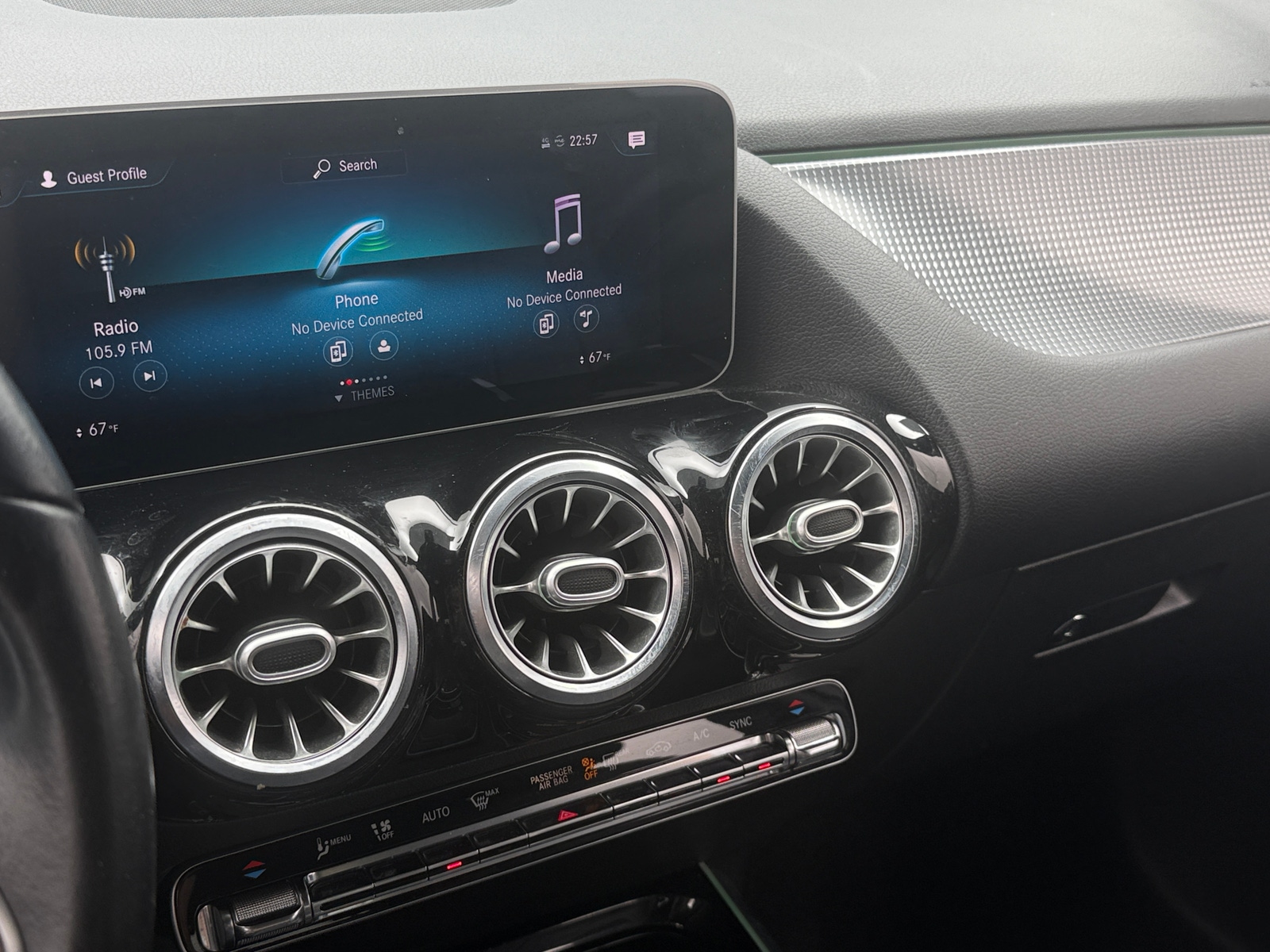 Thumbnail: 2021 Mercedes-Benz GLA - 3