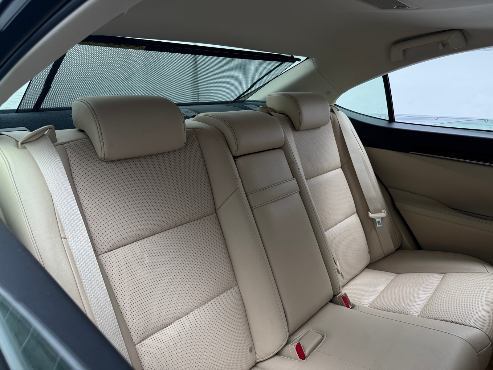 Thumbnail: 2014 Lexus ES - 5