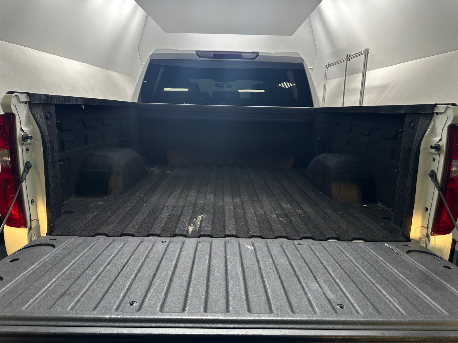 Thumbnail: 2020 Chevrolet Silverado 1500 - 7