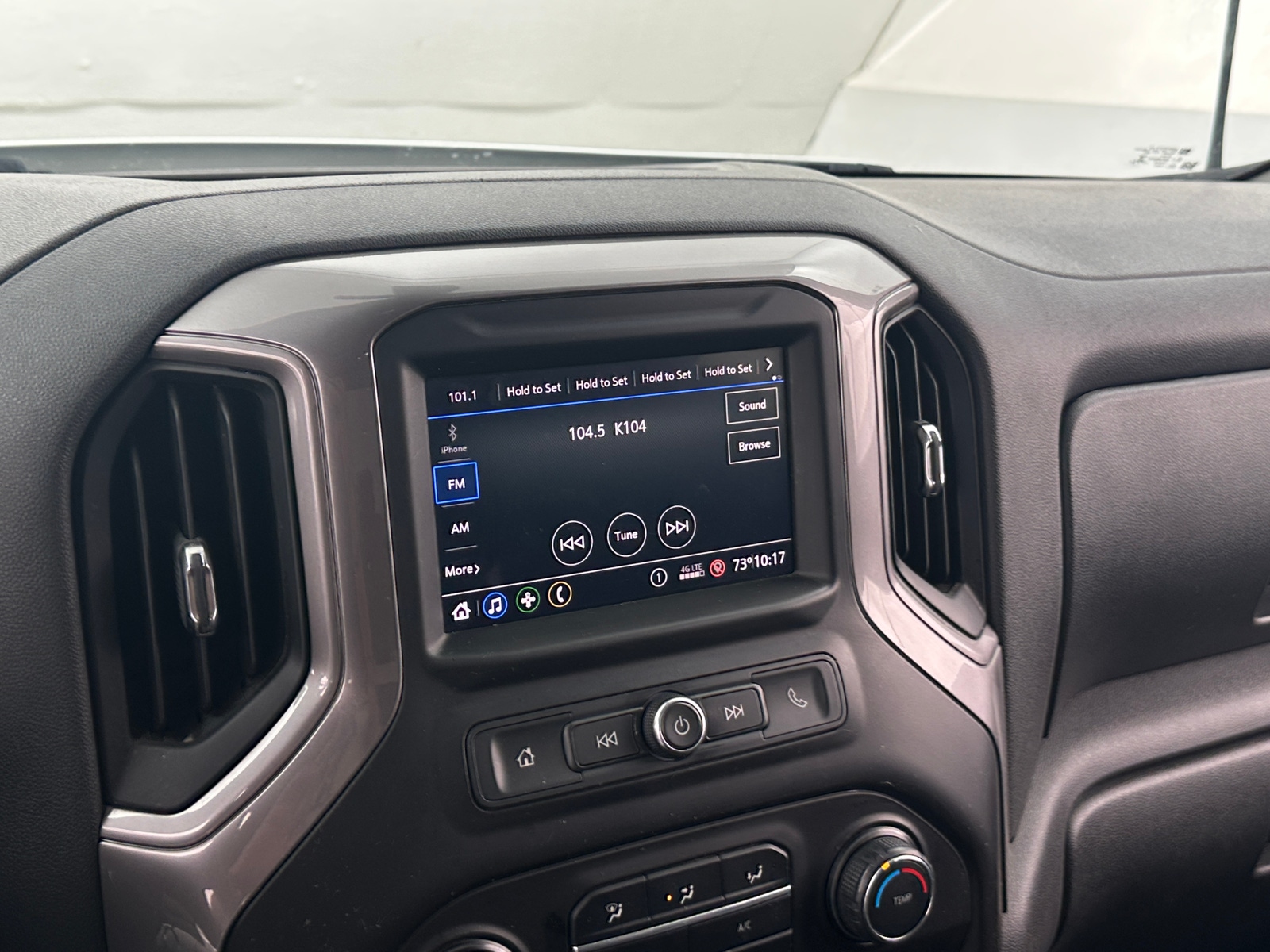 Thumbnail: 2020 Chevrolet Silverado 1500 - 4