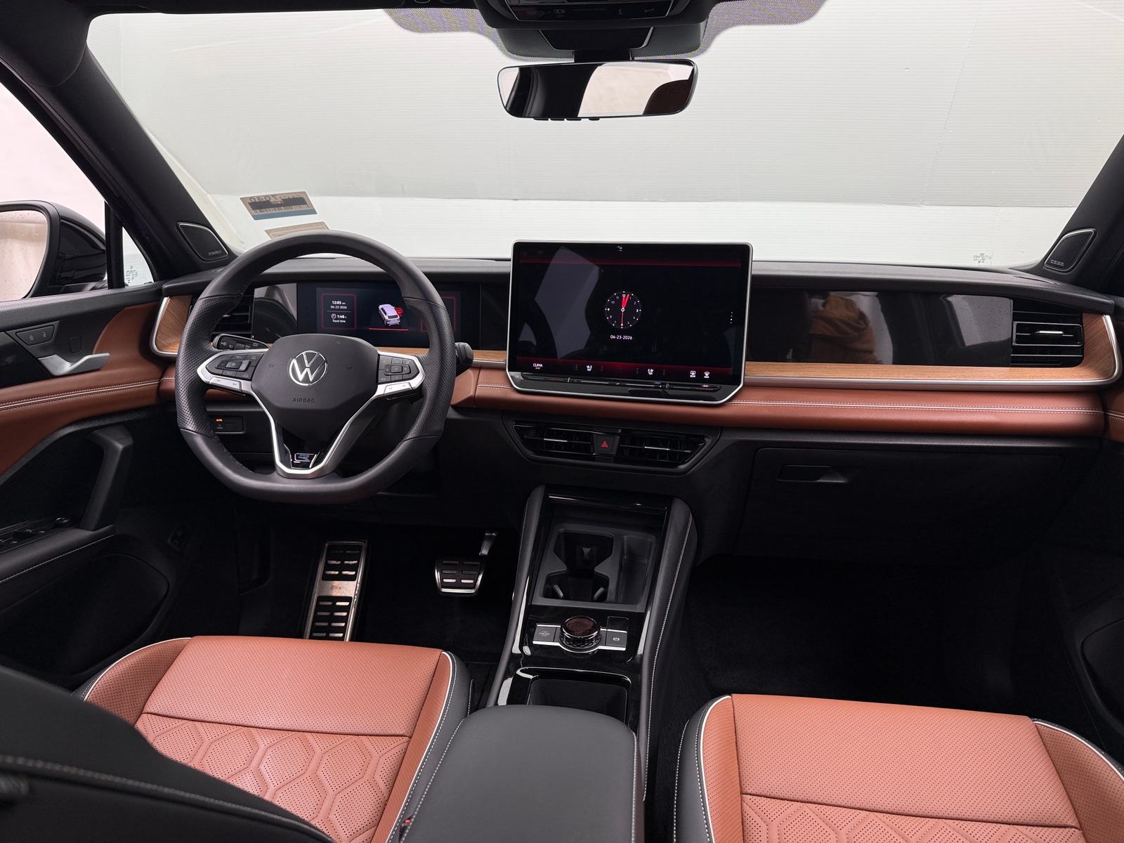 Thumbnail: 2025 Volkswagen Tiguan - 2