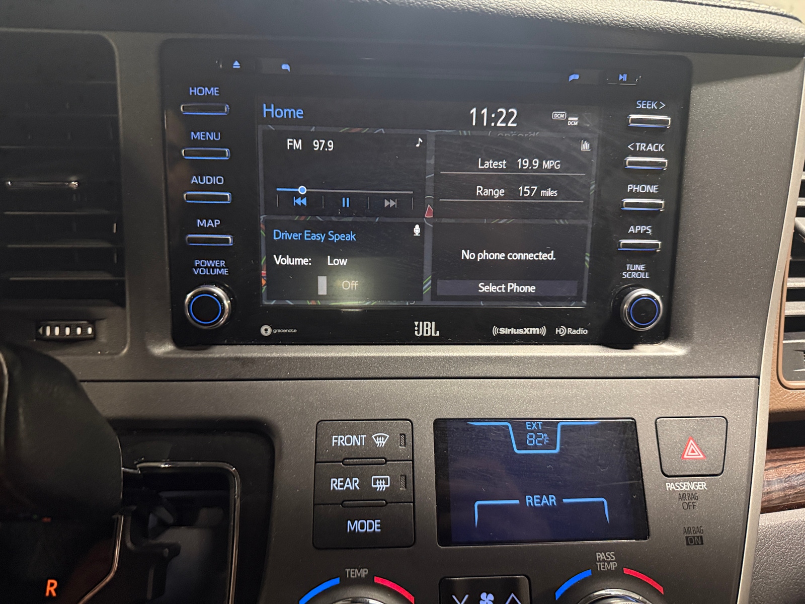 Thumbnail: 2020 Toyota Sienna - 3