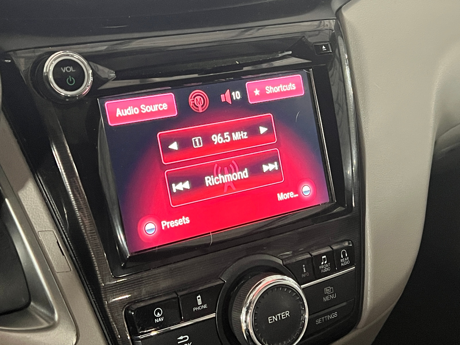 Thumbnail: 2015 Honda Odyssey - 3