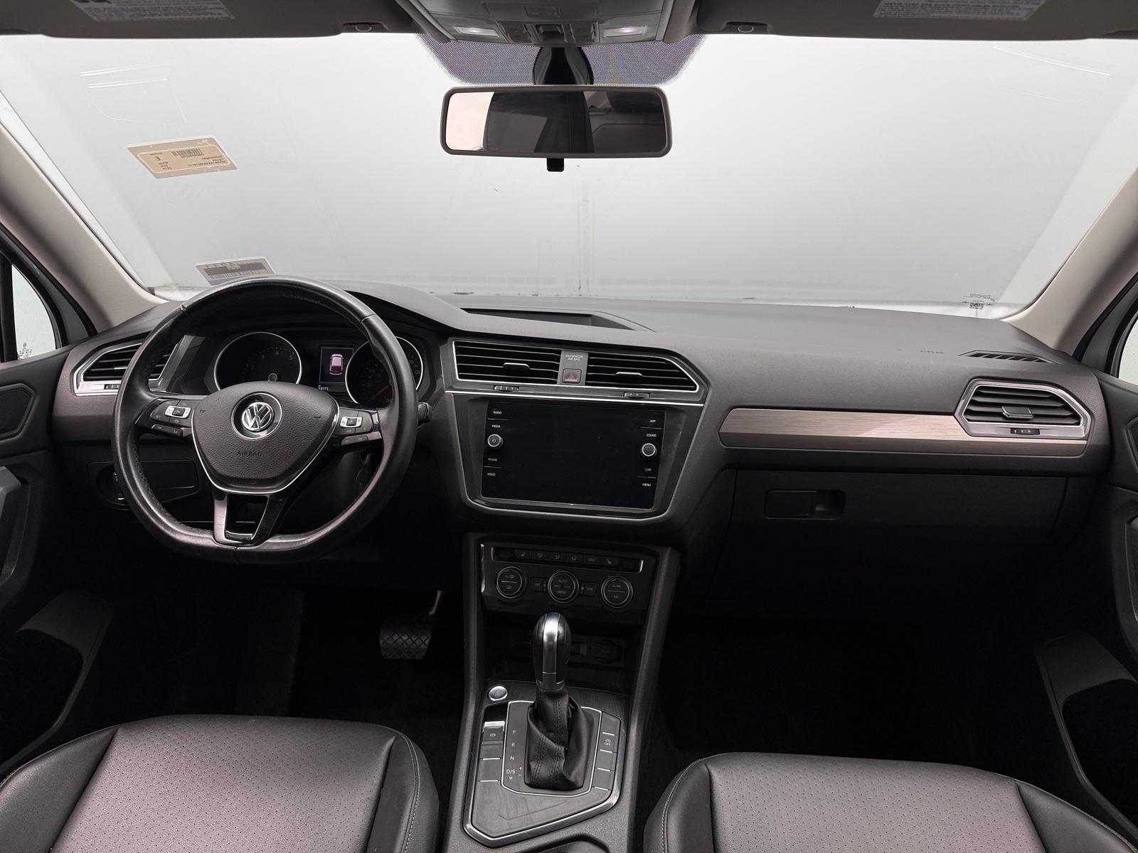 Thumbnail: 2019 Volkswagen Tiguan - 2