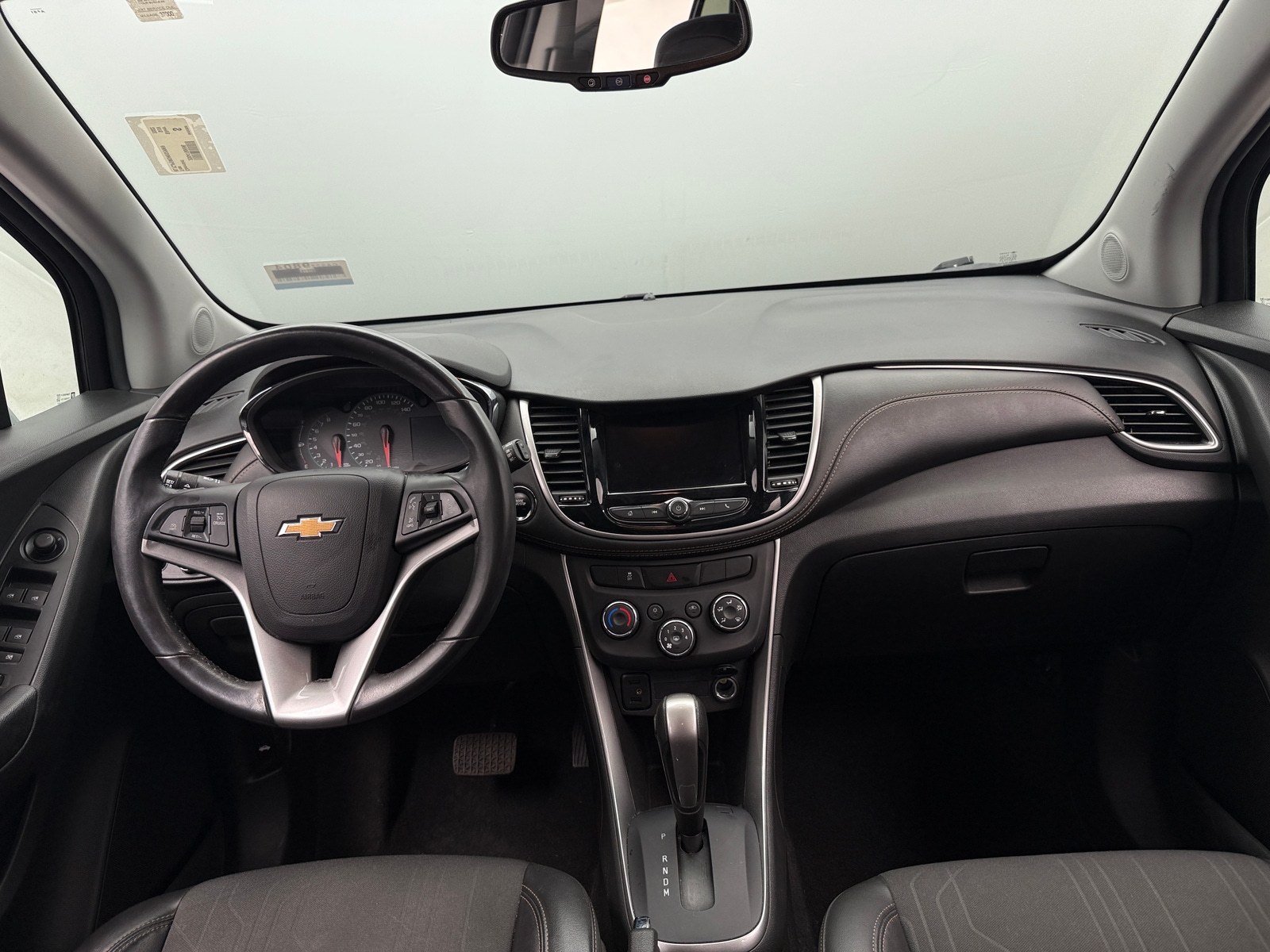 Thumbnail: 2022 Chevrolet Trax - 3