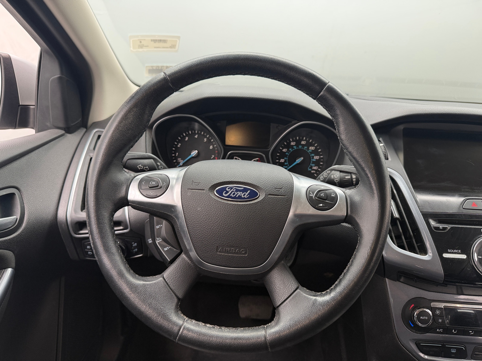 Thumbnail: 2014 Ford Focus - 4