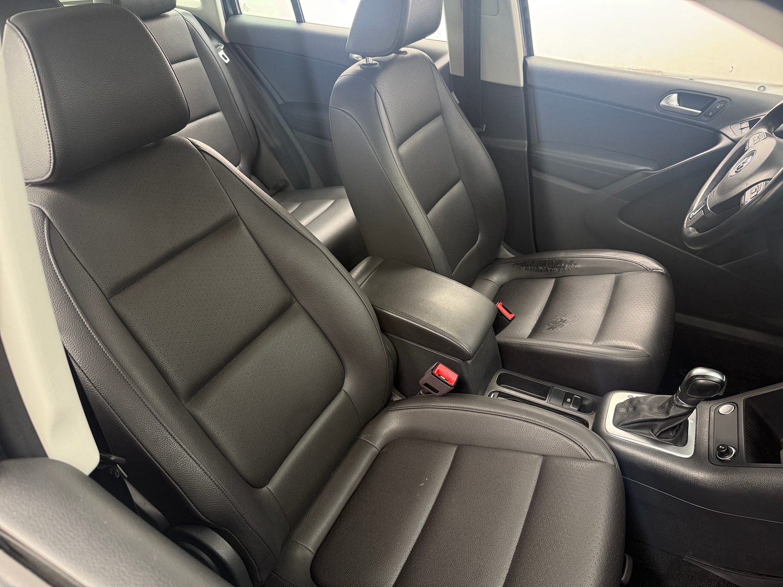 Thumbnail: 2017 Volkswagen Tiguan - 2