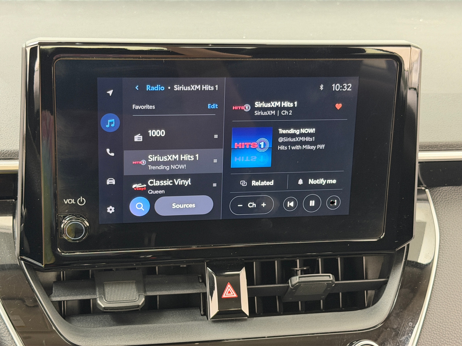 Thumbnail: 2025 Toyota Corolla - 4