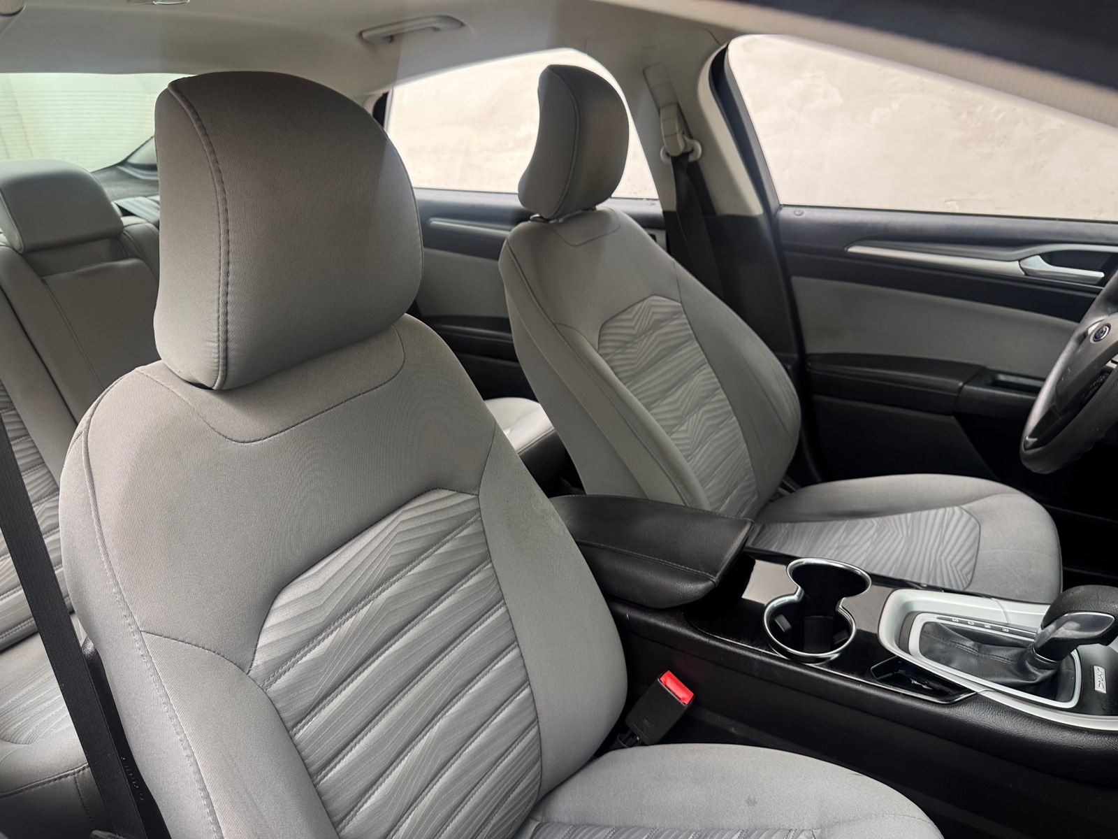Thumbnail: 2016 Ford Fusion - 2