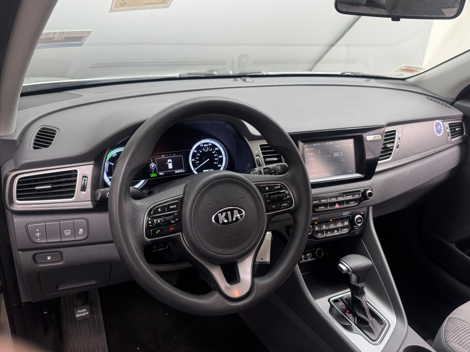Thumbnail: 2018 Kia Niro - 3
