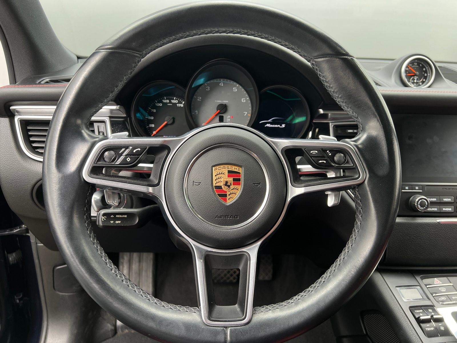 Thumbnail: 2017 Porsche Macan - 5