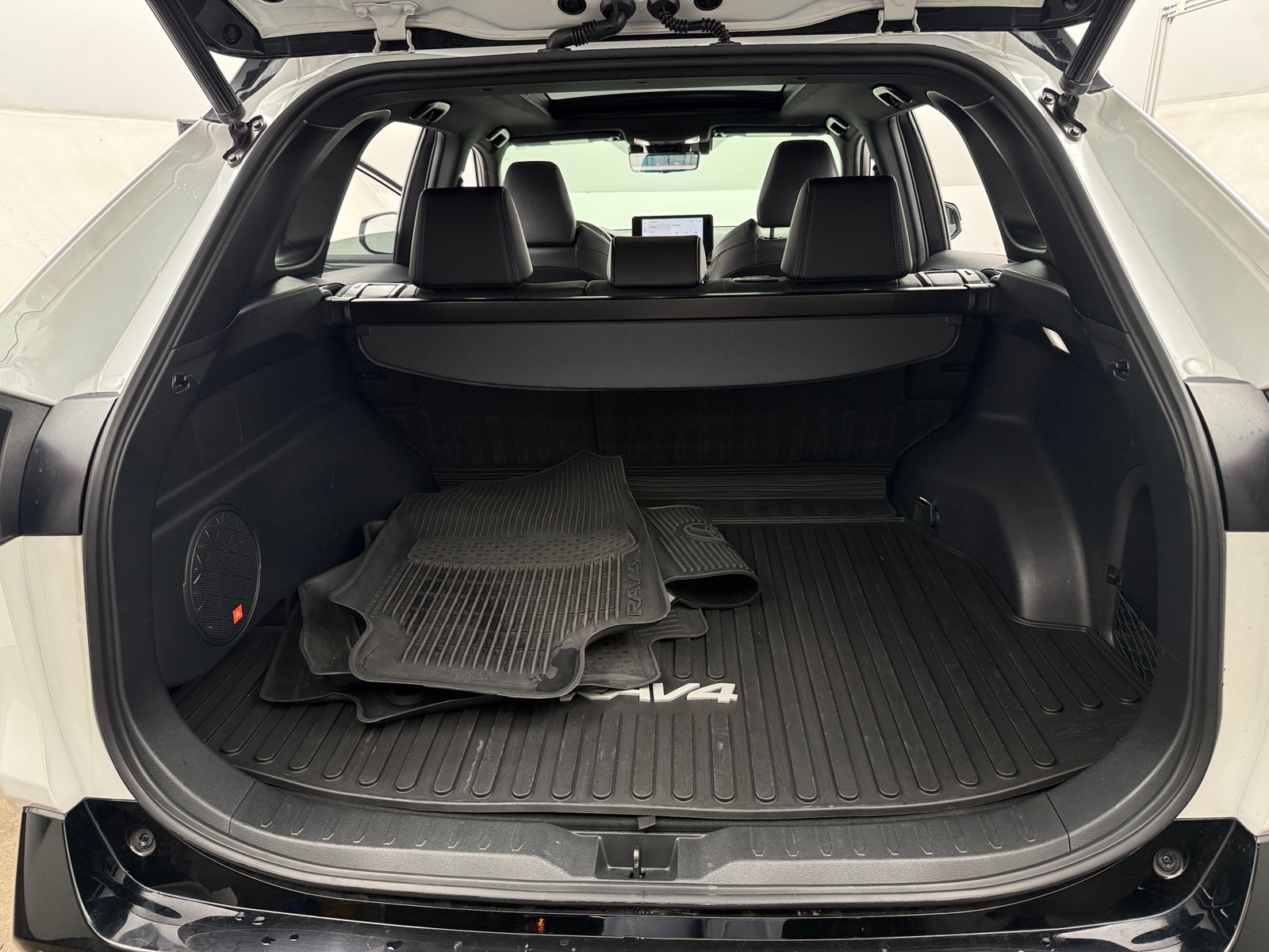 Thumbnail: 2023 Toyota RAV4 - 6