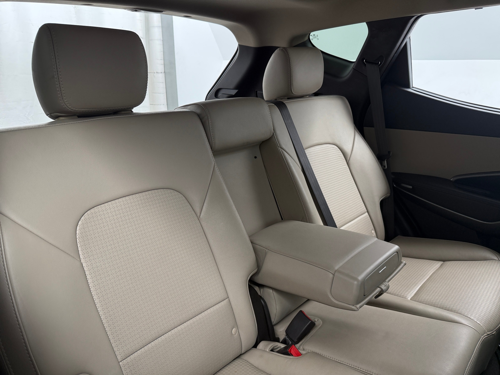 Thumbnail: 2014 Hyundai Santa Fe - 5
