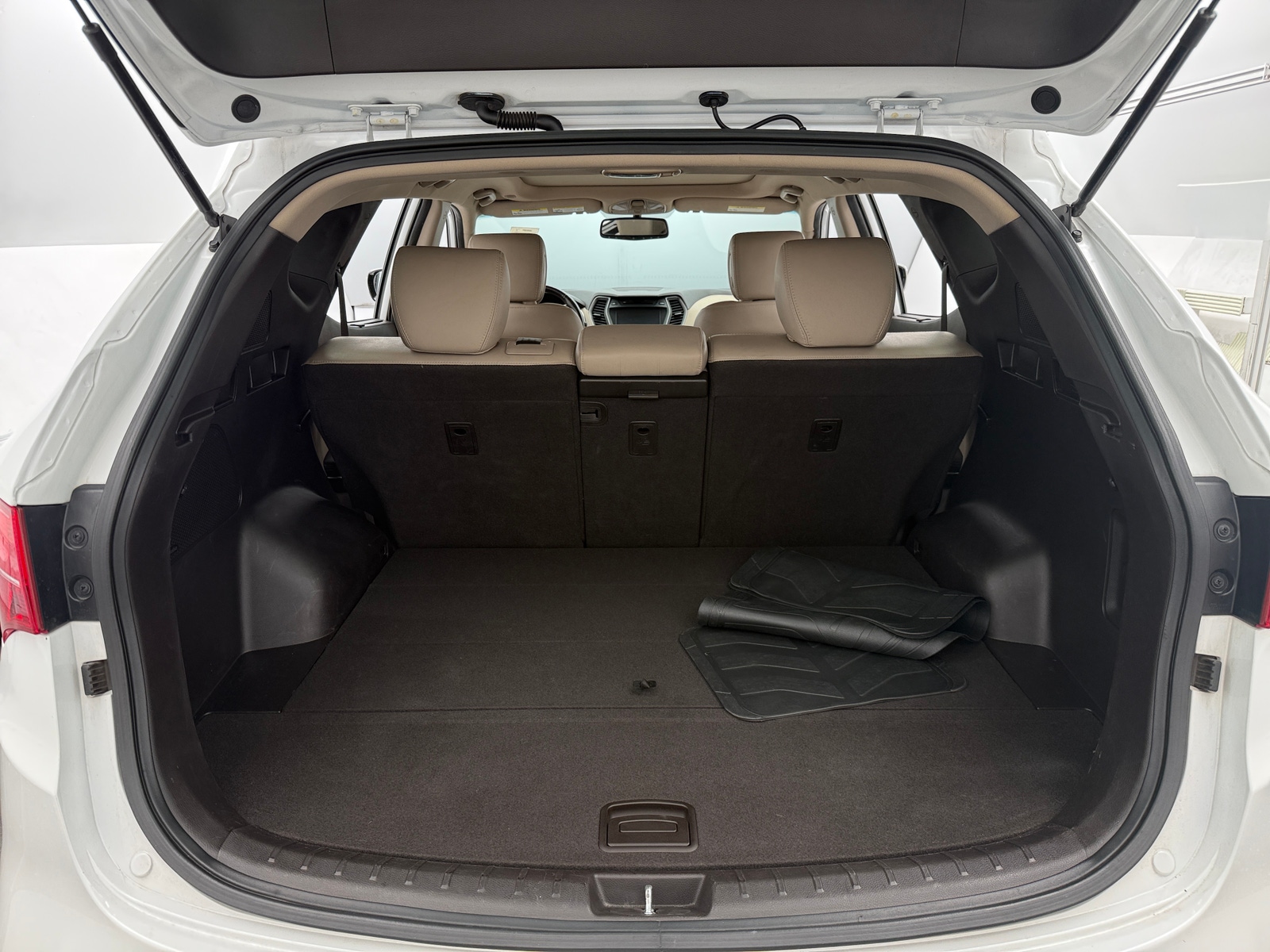 Thumbnail: 2014 Hyundai Santa Fe - 6
