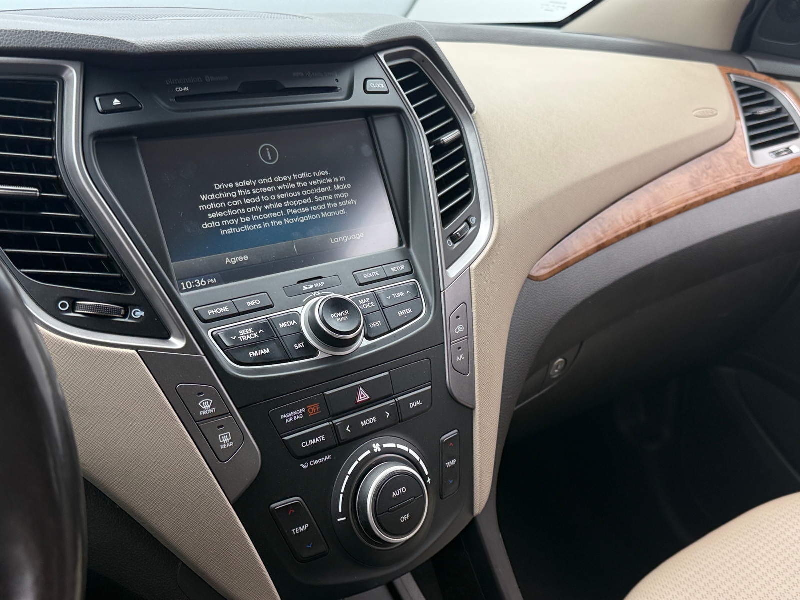 Thumbnail: 2014 Hyundai Santa Fe - 3