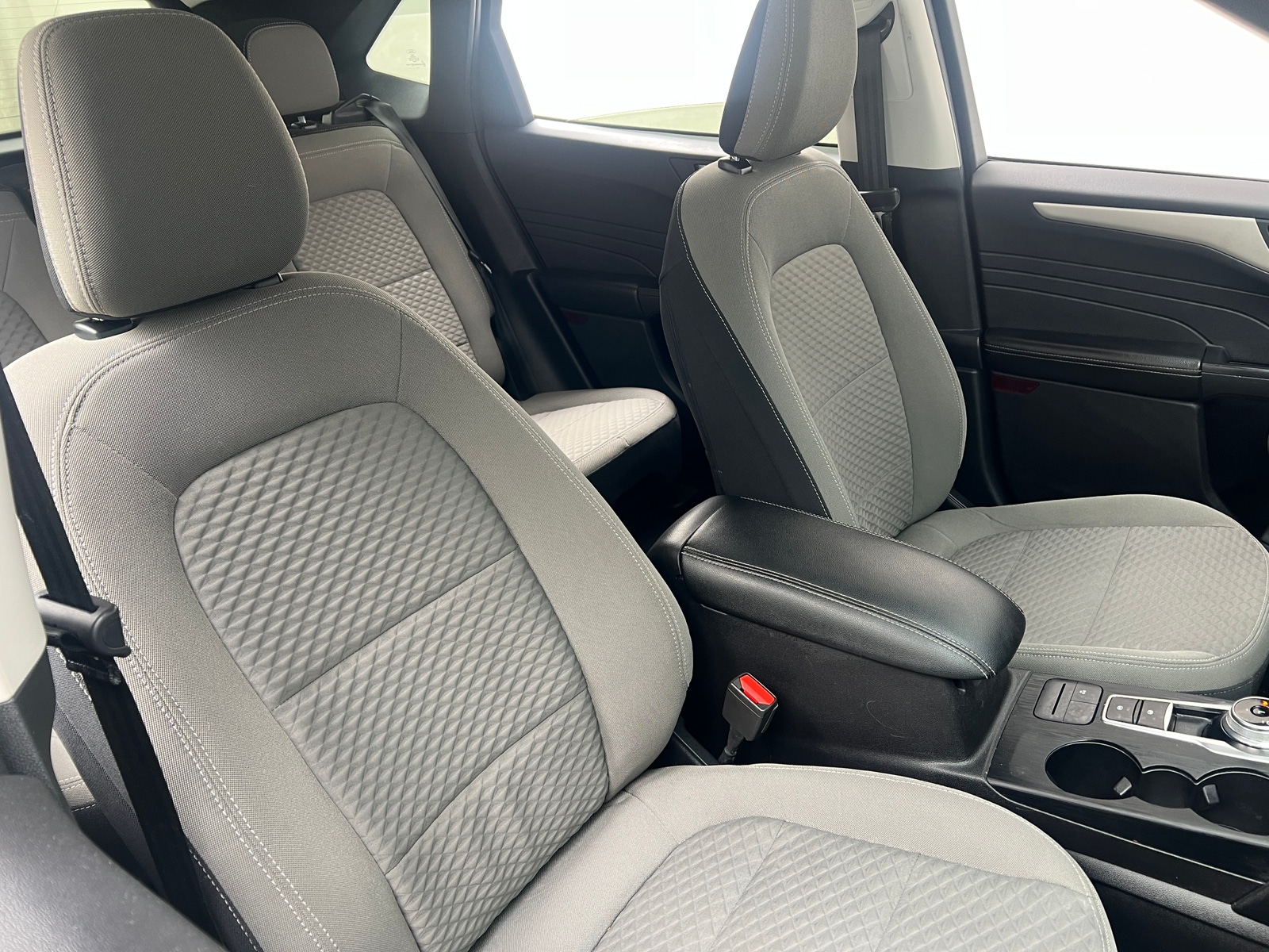 Thumbnail: 2021 Ford Escape - 2
