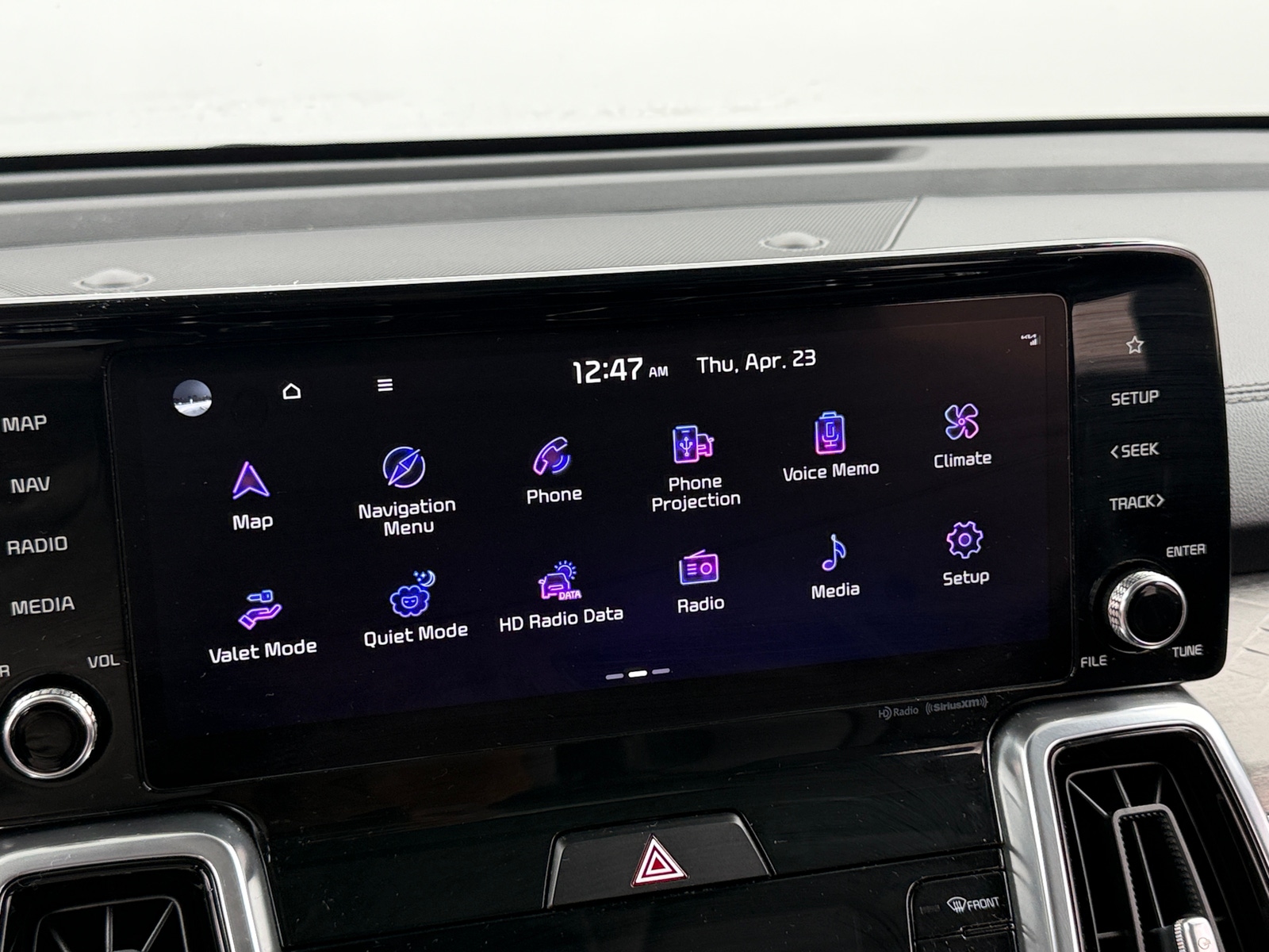 Thumbnail: 2023 Kia Sorento - 3