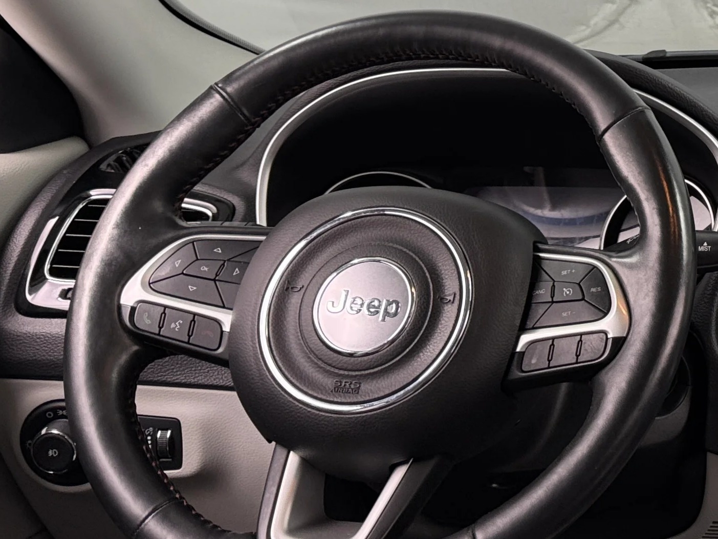 Thumbnail: 2018 Jeep Compass - 4