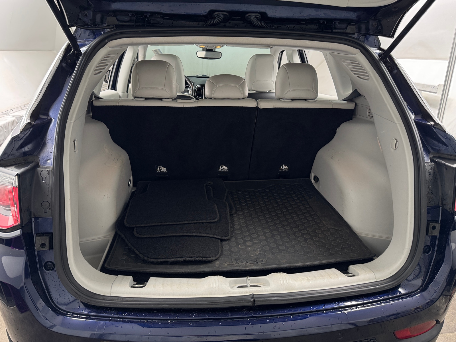 Thumbnail: 2018 Jeep Compass - 6