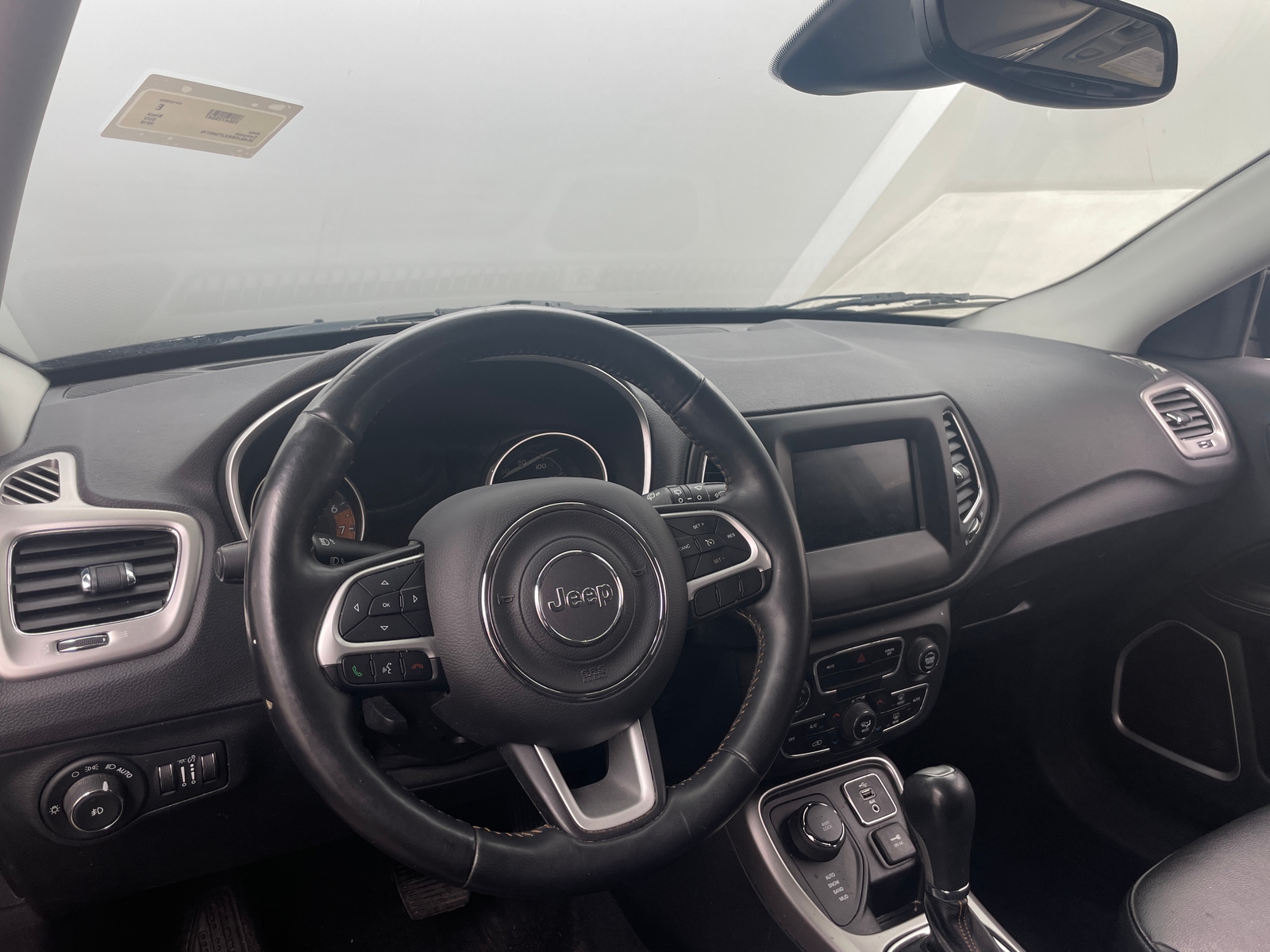 Thumbnail: 2018 Jeep Compass - 3